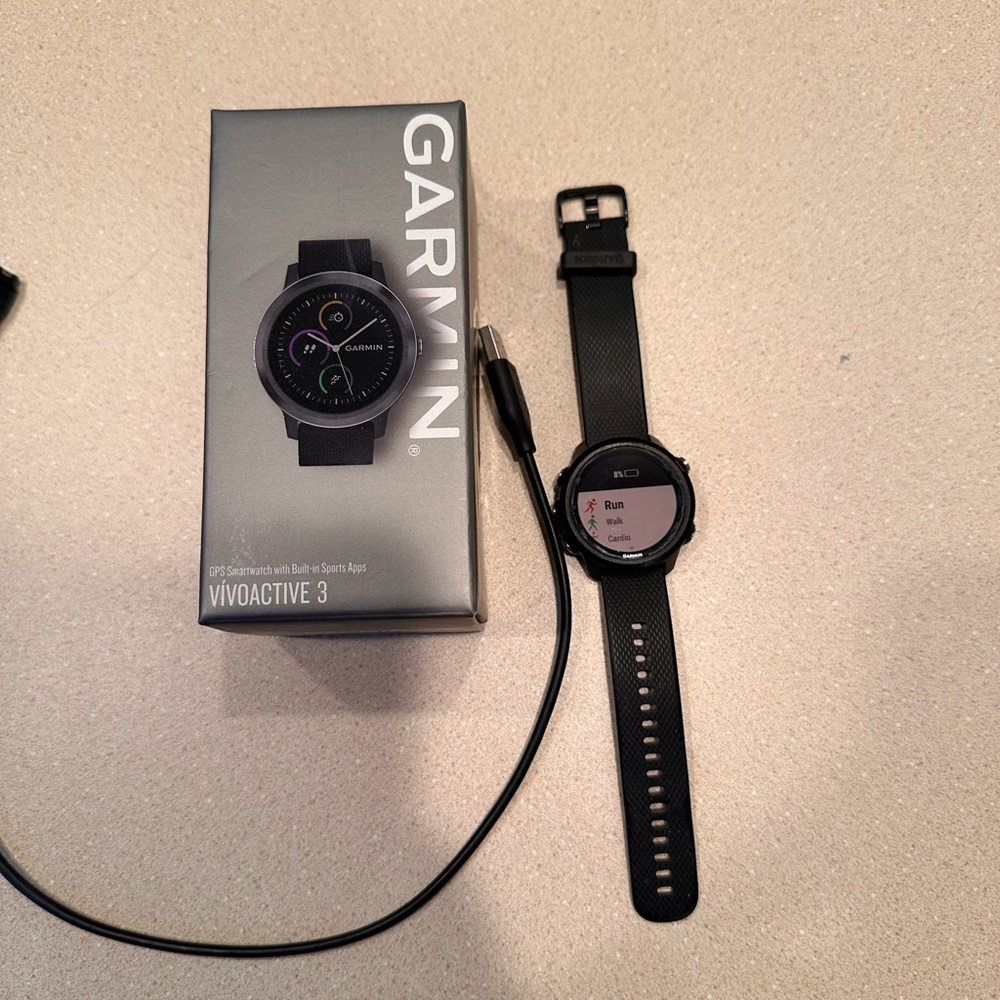 garmin black Vivoactive 3 Fitness Smartwatch with Charging Cable